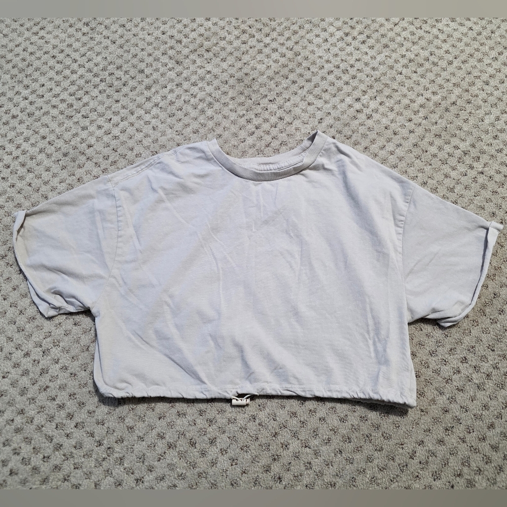 Urban rebel crop tee